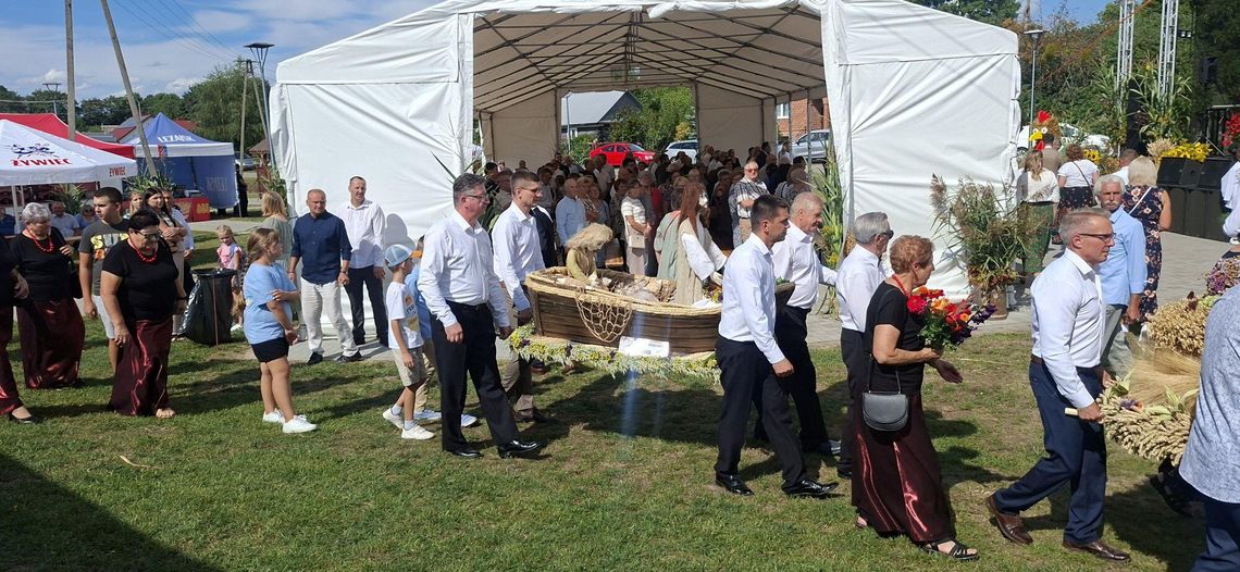 Za nami Dożynki Gminno - Parafialne w Tarnawatce Za nami Dożynki Gminno - Parafialne w Tarnawatce