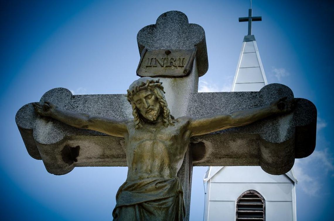 Zaproszenie na obchody Triduum Paschalnego do zamojskiej katedry