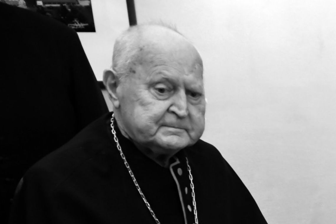 Zmarł ks. kan. Marian Wołoszyn (diec. kosz.) pochodzący z Łukawicy 