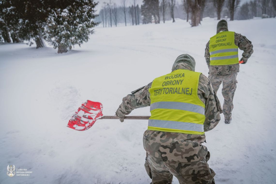 Żołnierze WOT wspierają mieszkańców Zamościa Żołnierze WOT wspierają mieszkańców Zamościa
