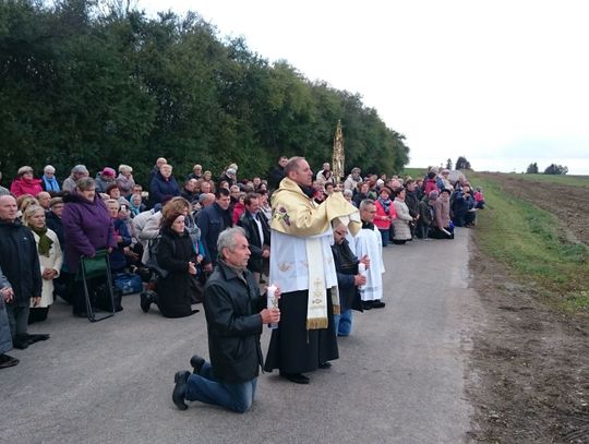 „Różaniec do granic” w Dołhobyczowie