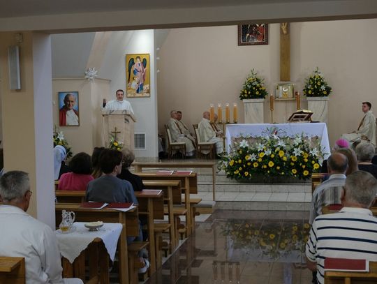 Wprowadzenie relikwii bł. Hanny Chrzanowskiej w 25. rocznicę poświęcenia szpitala papieskiego