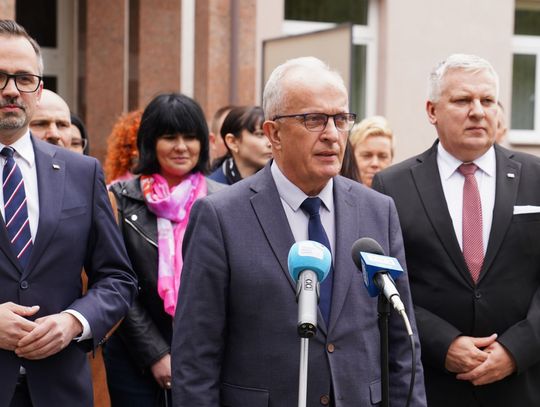 Korzyści dla Tomaszowa z przywrócenia pełnego CPK - konferencja