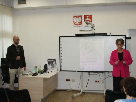 Ilustracje i literatura grozy w Zamościu