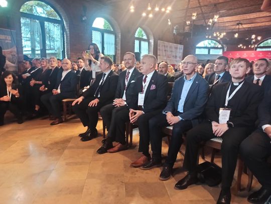 Między informacją a dezinformacją